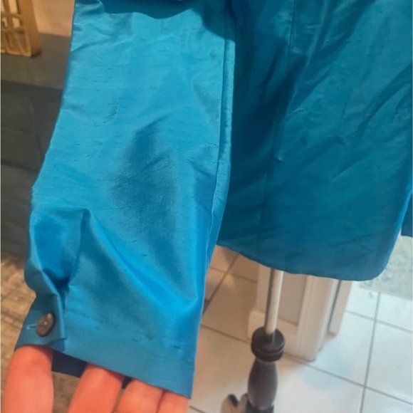 VTG Casual  corner 100% SILK NWT Button Down Blouse Women’s 6 Beautiful Blue - Picture 9 of 11